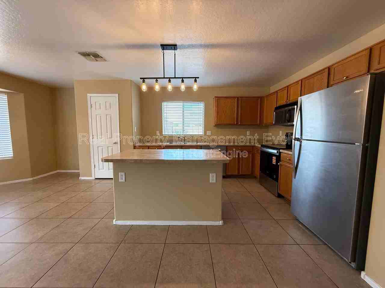 1526 S 217th Dr - Photo 7 of 36