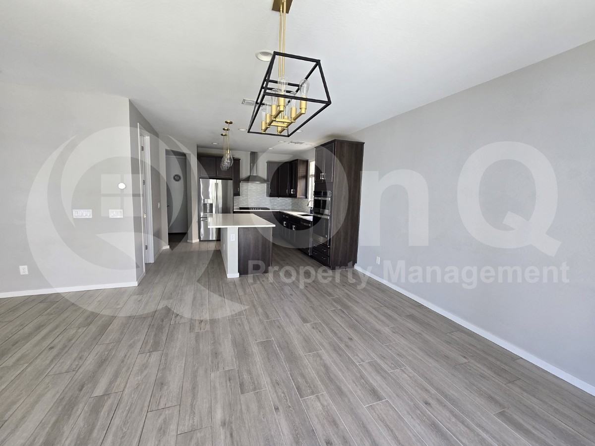 3135 E Tina Dr - Photo 7 of 38