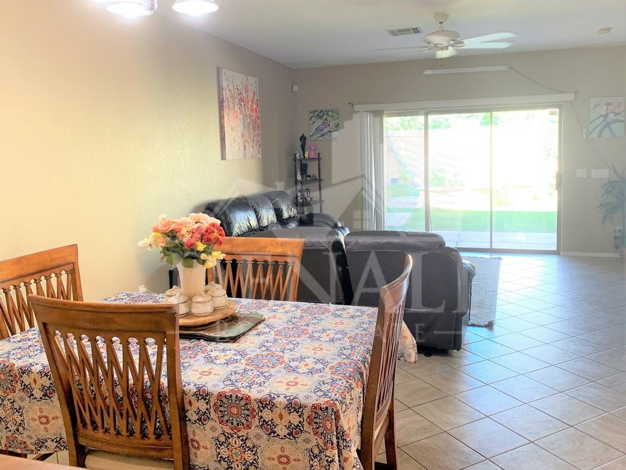 706 N Tangerine Dr - Photo 4 of 15