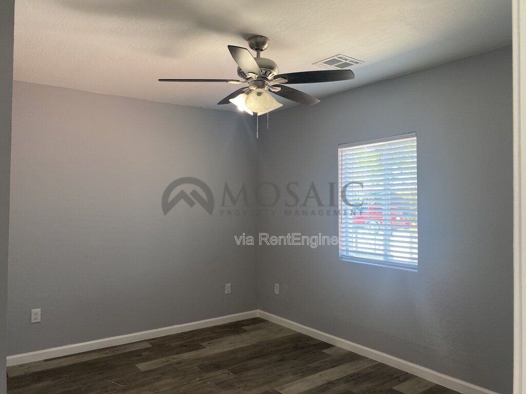 257 E Oakland St #1 - Photo 7 of 10