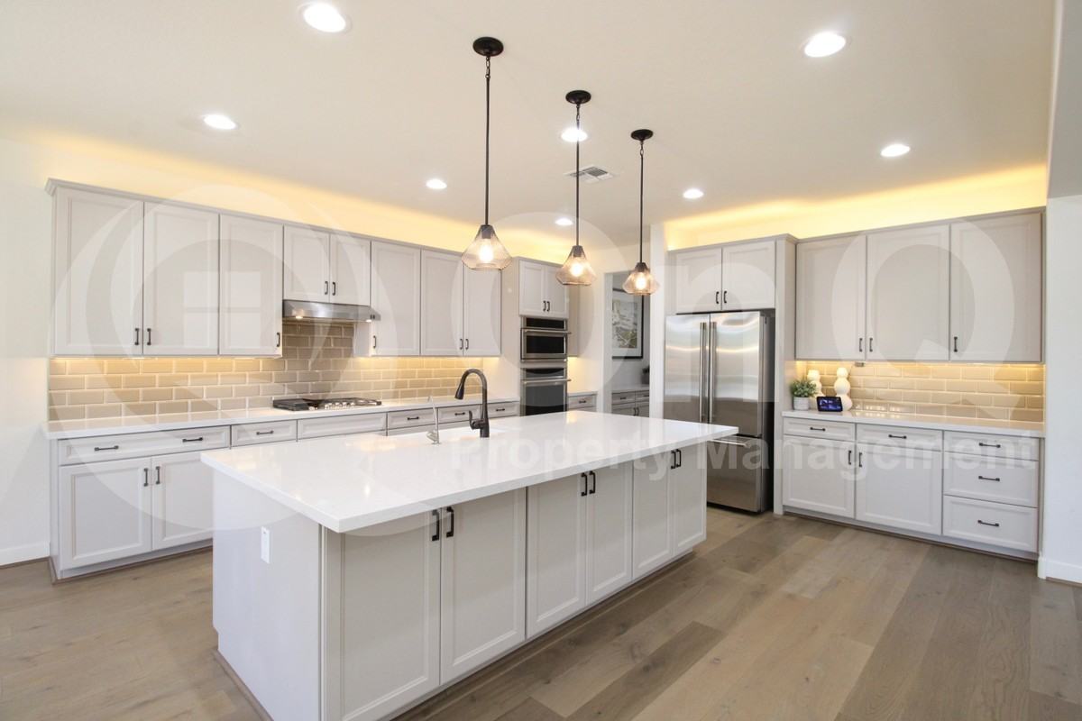 14109 W Crabapple Dr - Photo 6 of 47