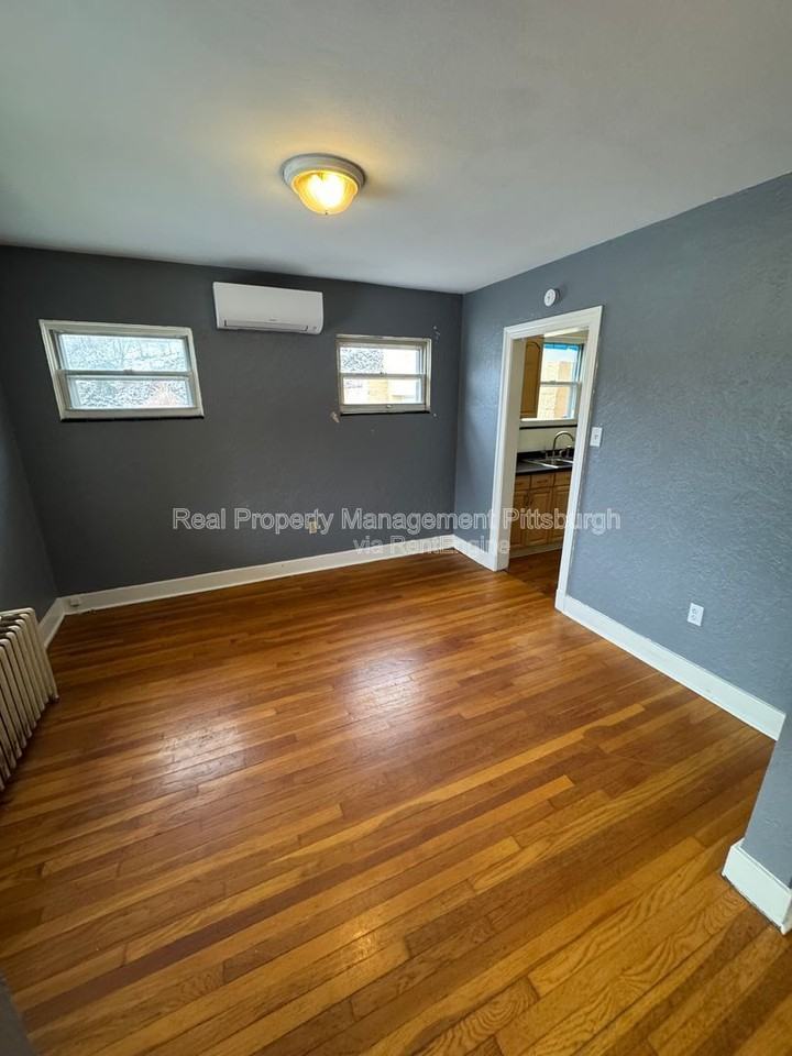 4 Amherst Ave #1 - Photo 3 of 10