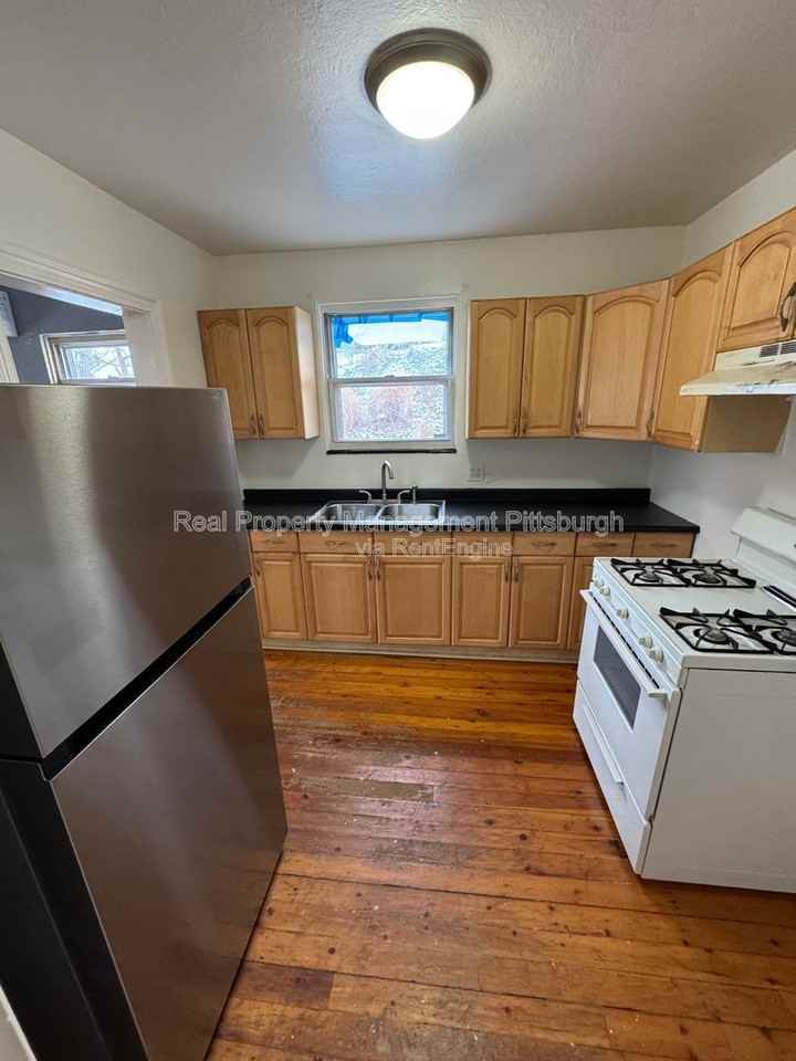 4 Amherst Ave #1 - Photo 6 of 10