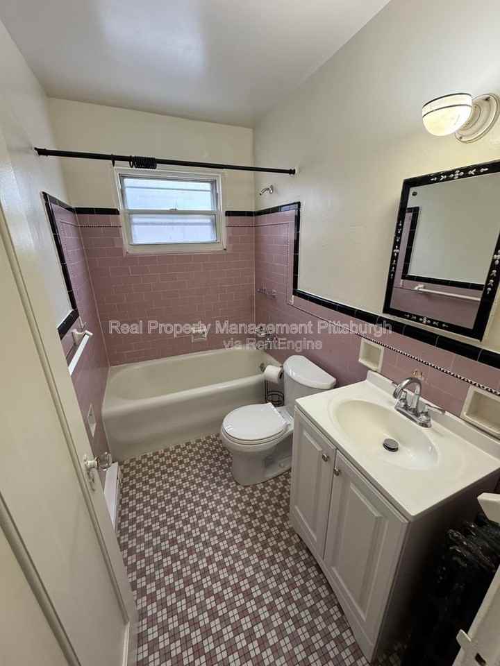 4 Amherst Ave #1 - Photo 7 of 10