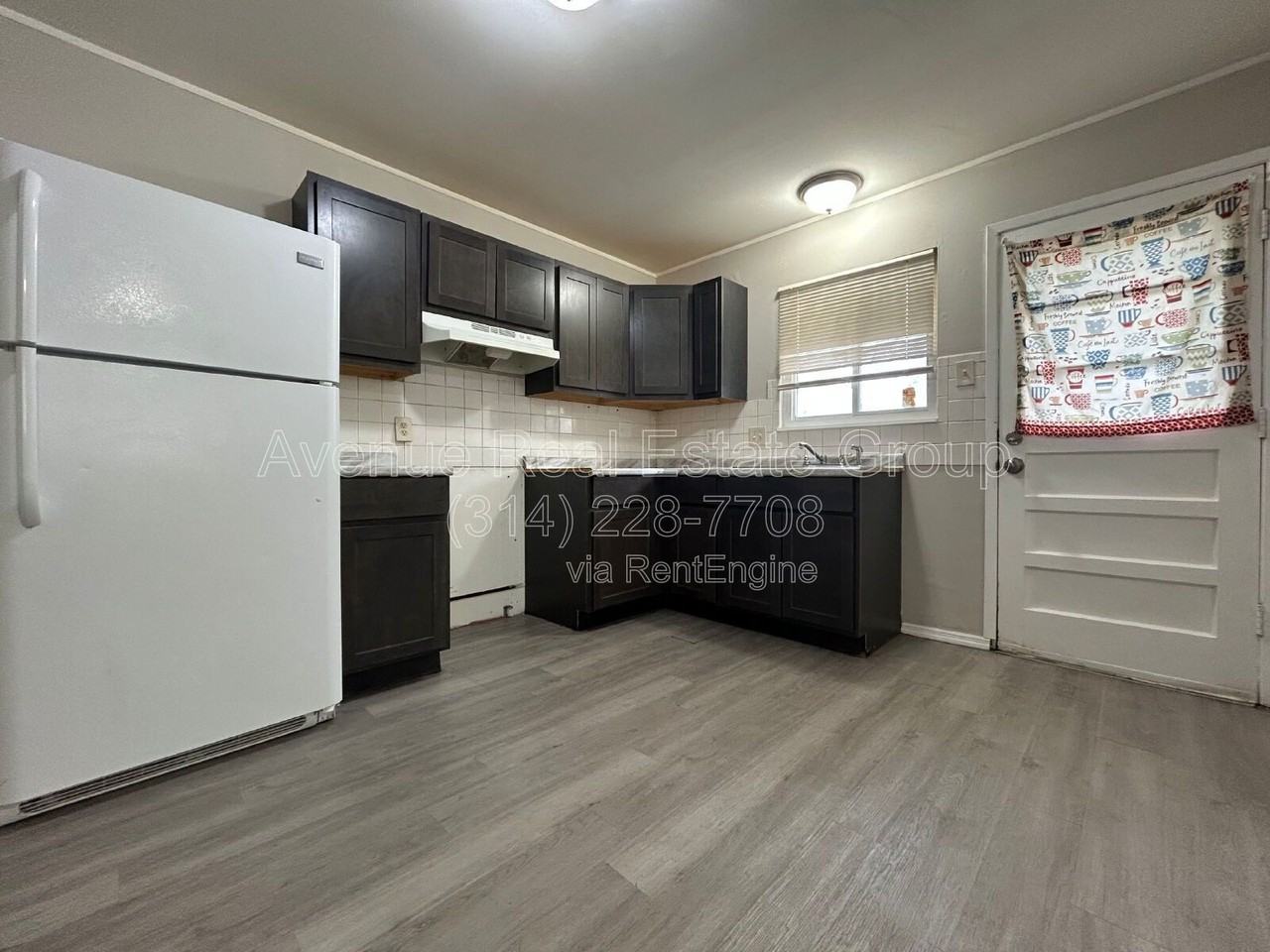 11 Anistasia Dr - Photo 4 of 11