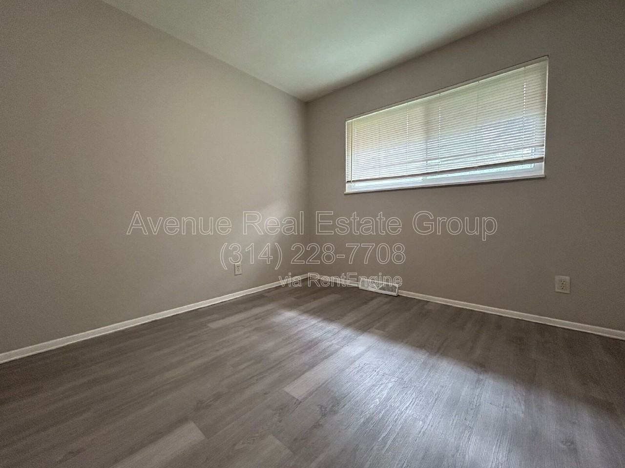 11 Anistasia Dr - Photo 6 of 11