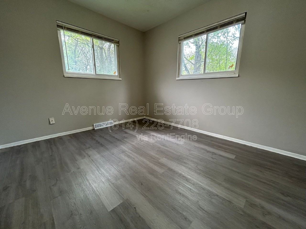 11 Anistasia Dr - Photo 7 of 11