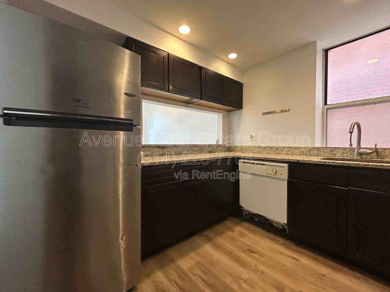 3831 Blaine Ave - Photo 5 of 13