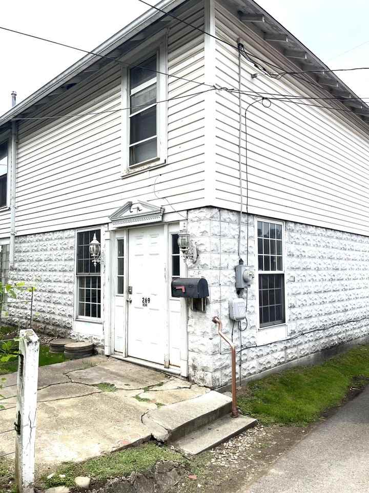 269 S Jefferson St #REAR - Photo 2 of 9