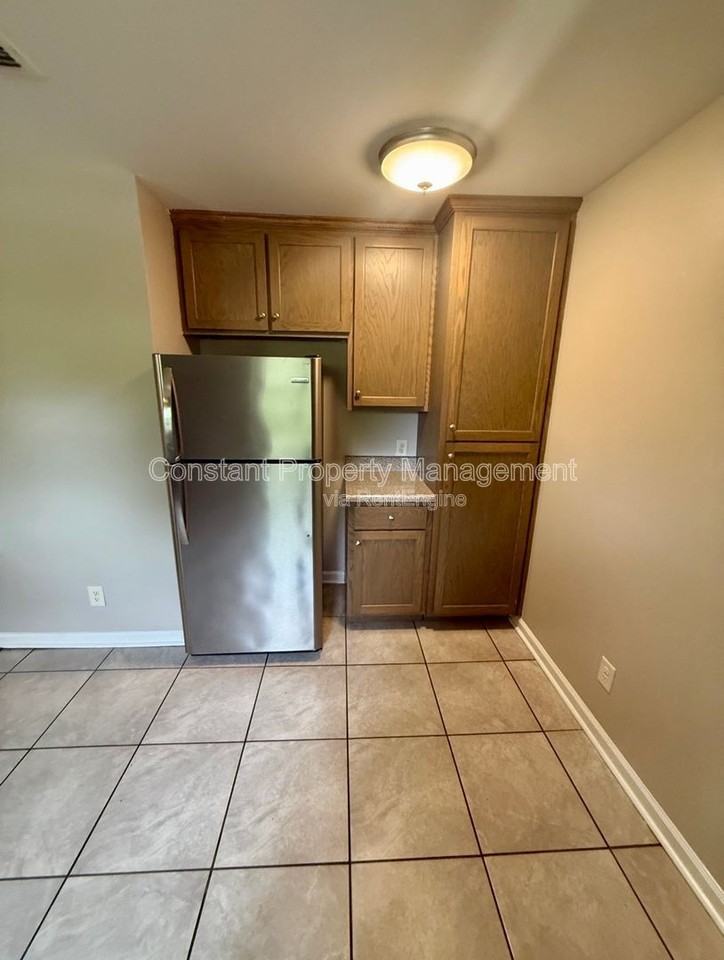 181 Garrison Rd - Photo 6 of 12