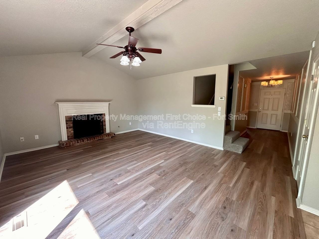 3104 S 99th St - Photo 7 of 35