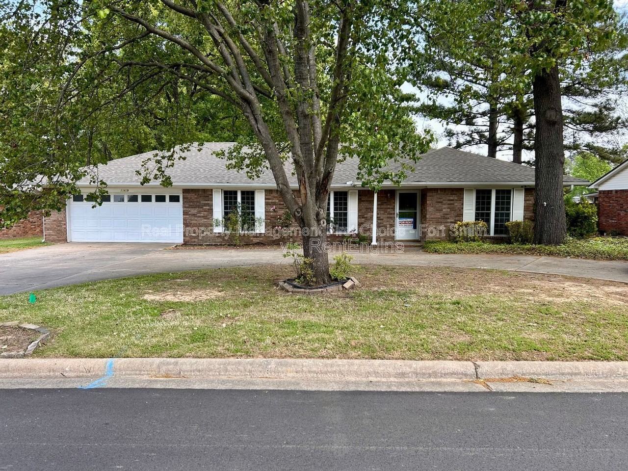 10509 Meandering Way - Photo 2 of 27