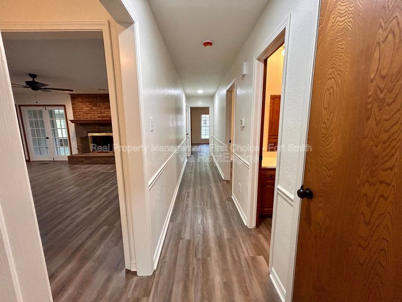 10509 Meandering Way - Photo 3 of 27