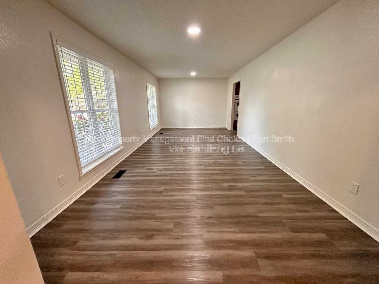 10509 Meandering Way - Photo 5 of 27