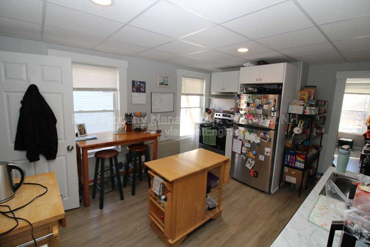 61 3rd St #202 - Photo 2 of 23