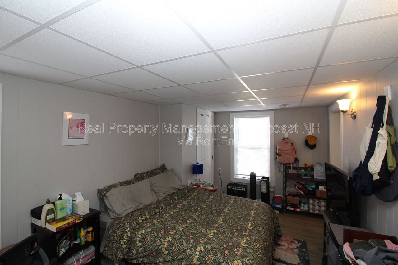 61 3rd St #202 - Photo 5 of 23