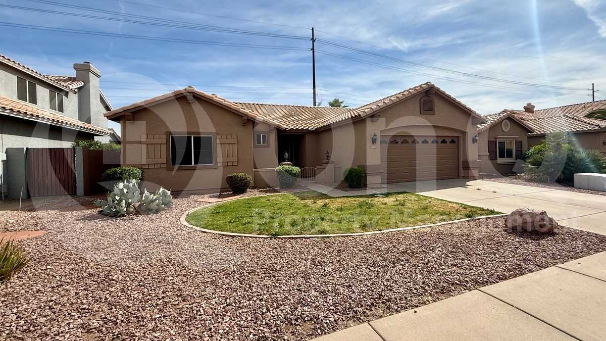 1569 E Princeton Ave - Photo 2 of 18