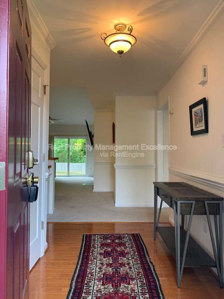 205 Will Ct - Photo 2 of 28