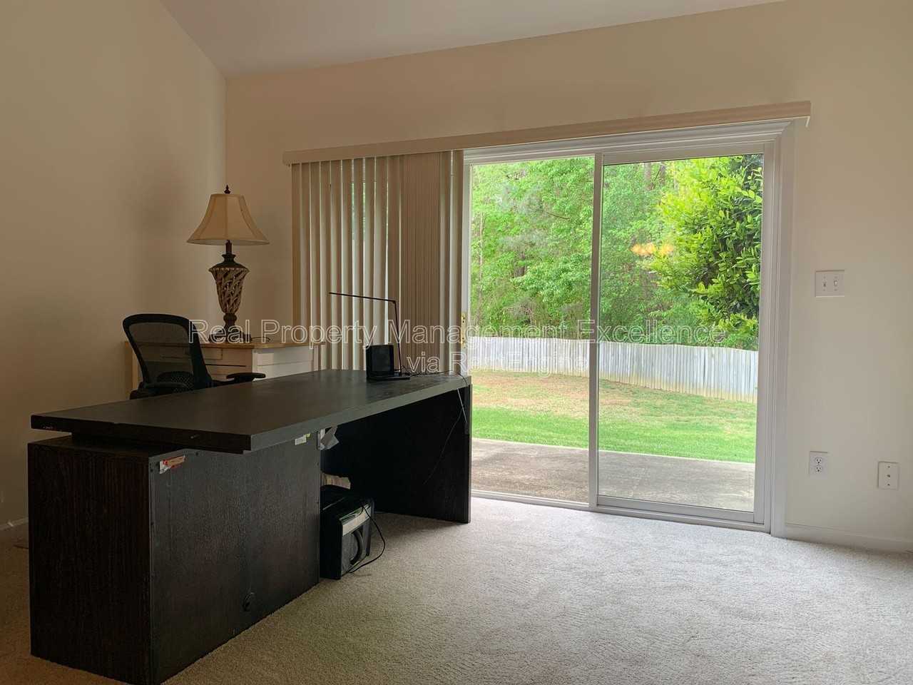 205 Will Ct - Photo 7 of 28