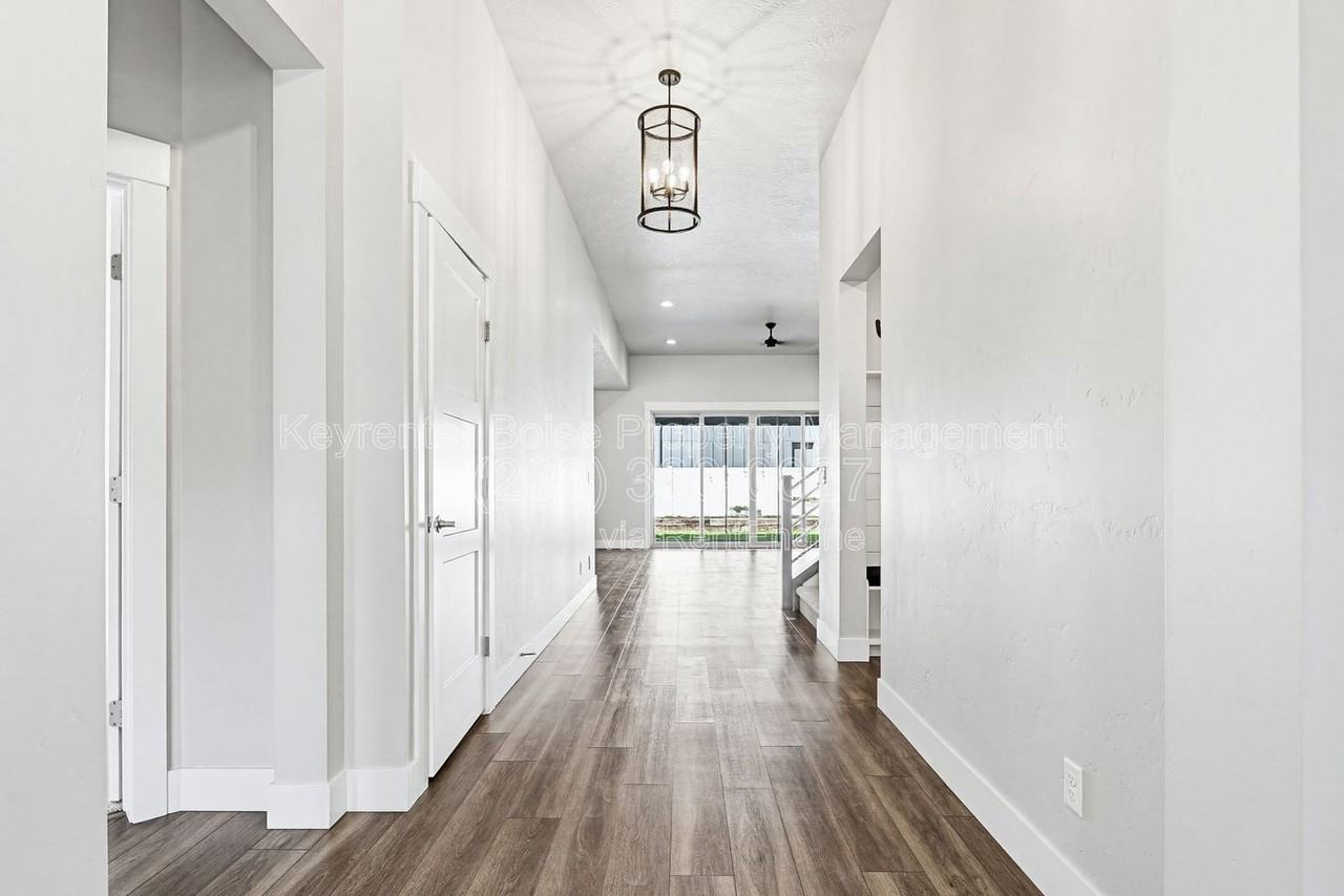 8462 W Suttle Lake Dr - Photo 6 of 45