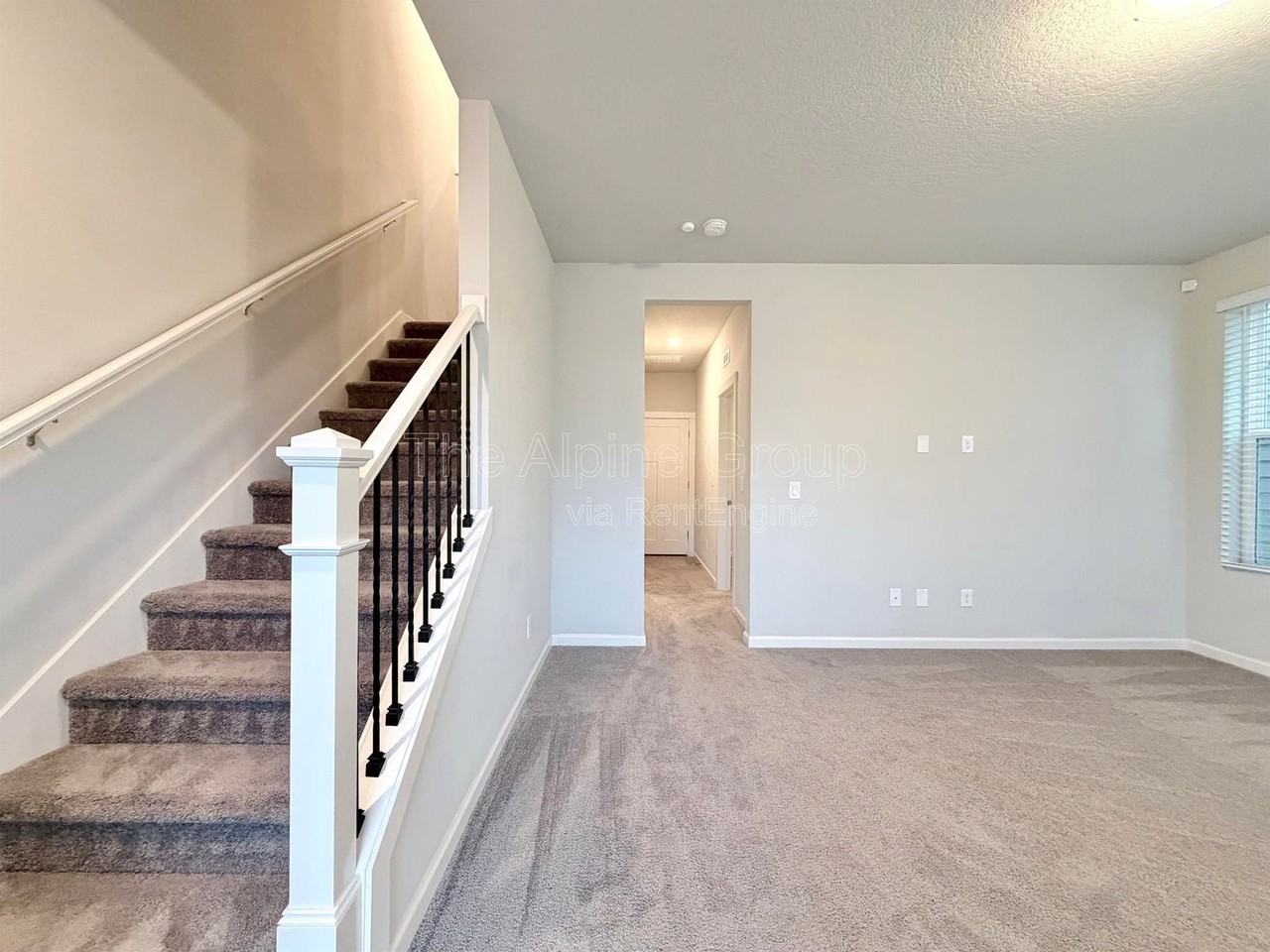 8153 Se Crabapple St - Photo 6 of 31