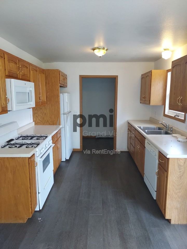 S State Route 48 - Photo 4 of 19