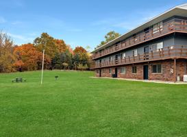 featured image of 1525 Bacon Ave #16