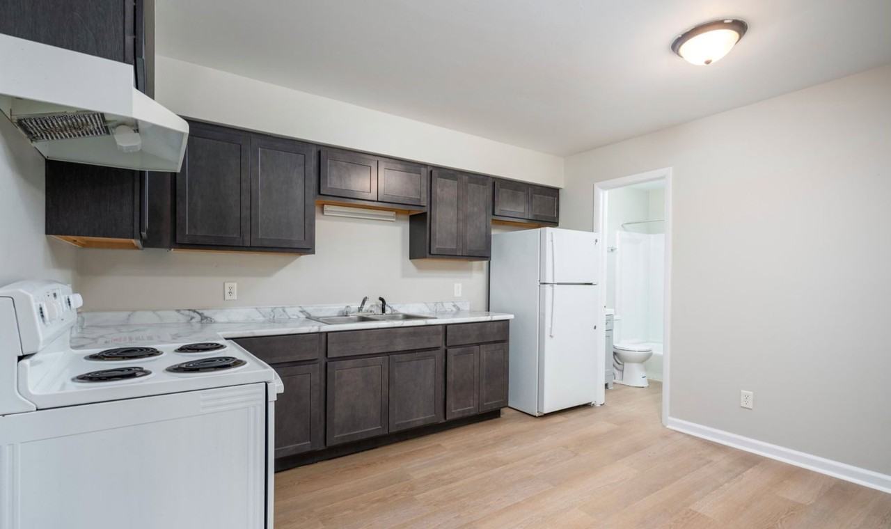 1525 Bacon Ave #16 - Photo 2 of 10