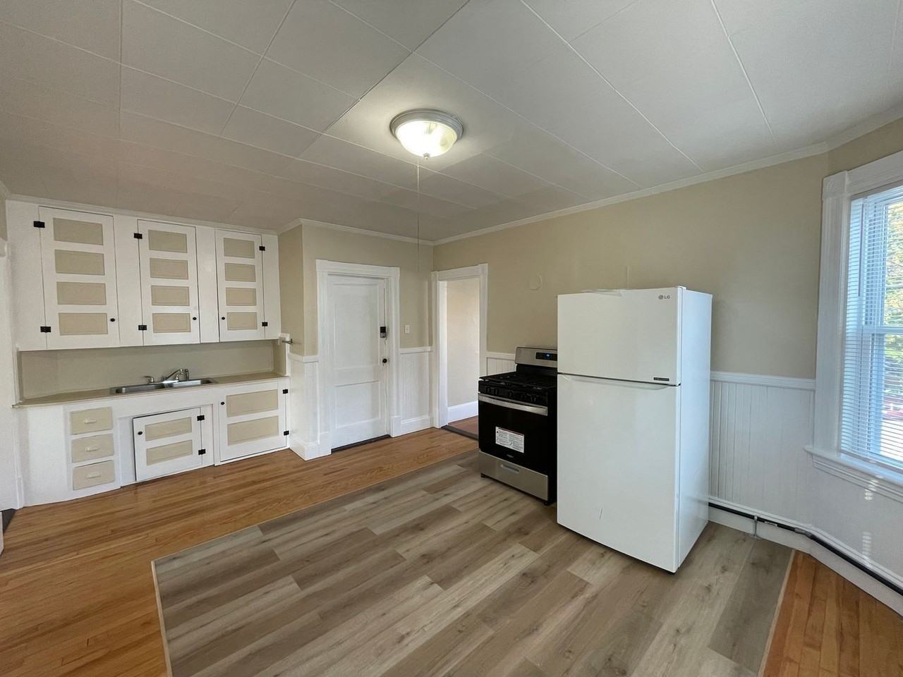 68 Laval St #3 - Photo 4 of 17