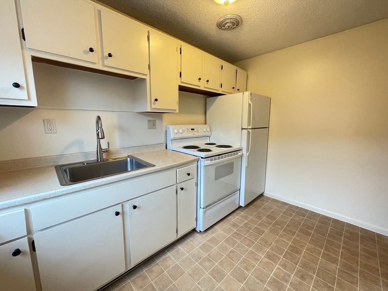 183 Loudon Rd #5 - Photo 2 of 13