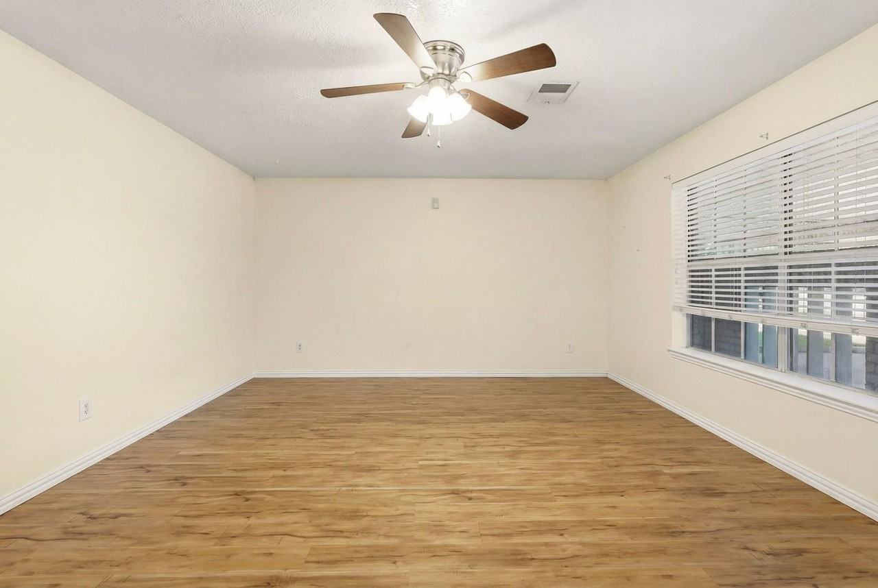 703 Overbluff St - Photo 6 of 24