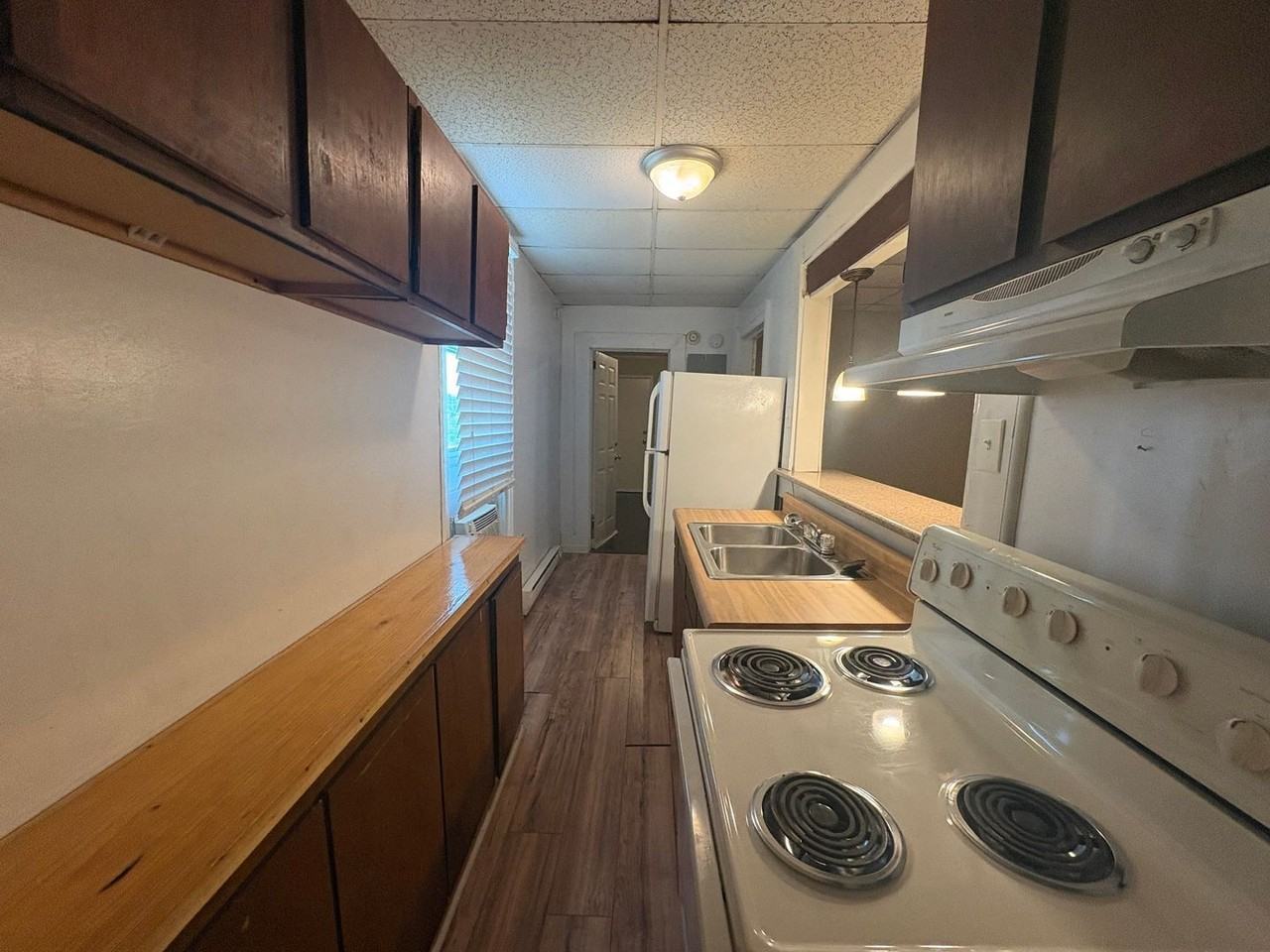 883 Mulberry St #B - Photo 3 of 10