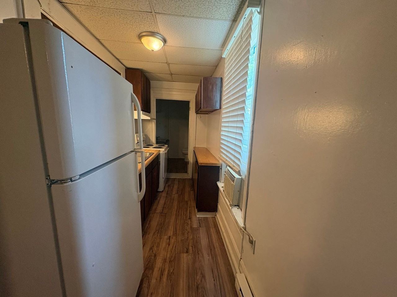 883 Mulberry St #B - Photo 4 of 10