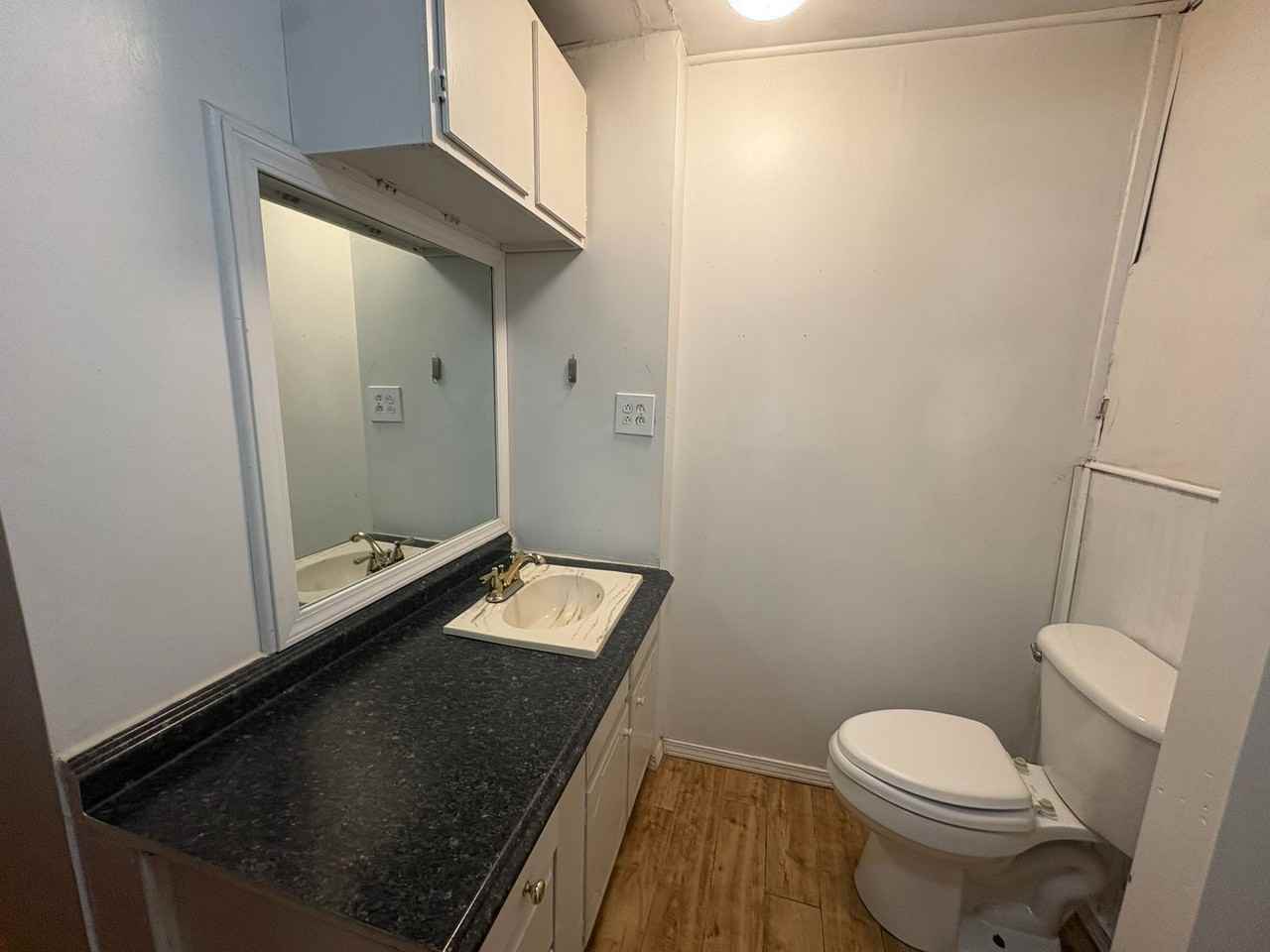 883 Mulberry St #B - Photo 6 of 10