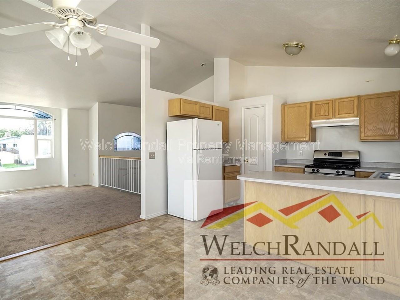 832 W 4200 S - Photo 7 of 25