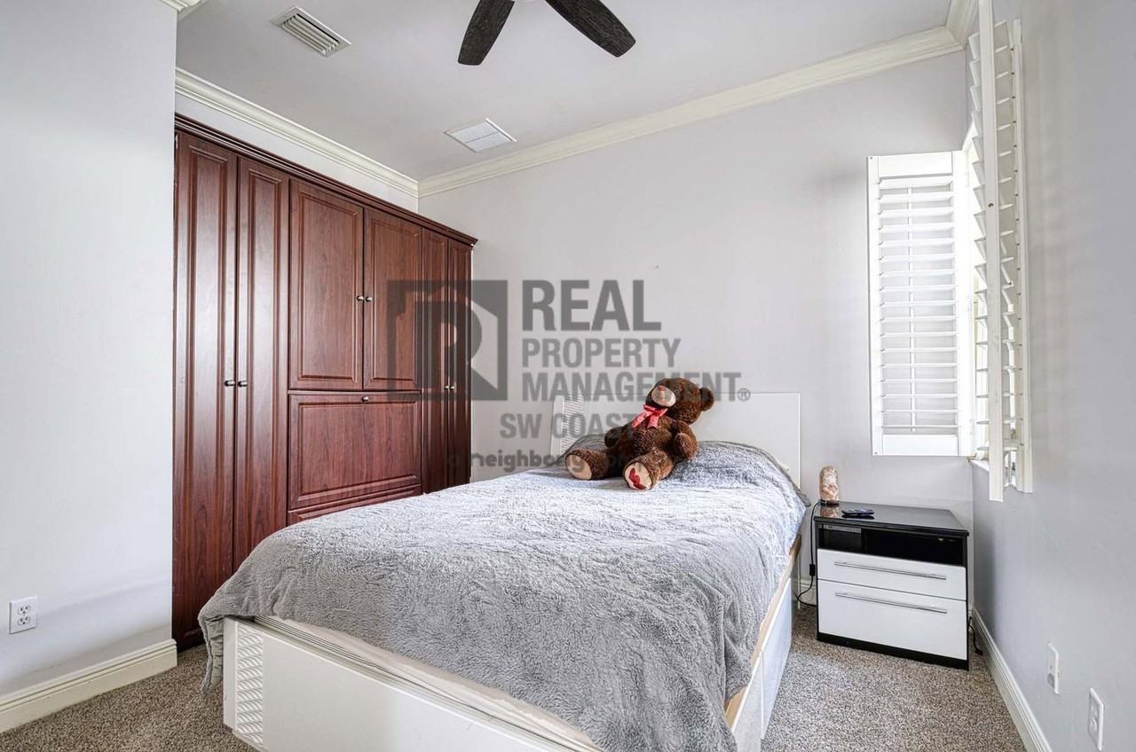 27020 Adriana Cir #201 - Photo 6 of 28