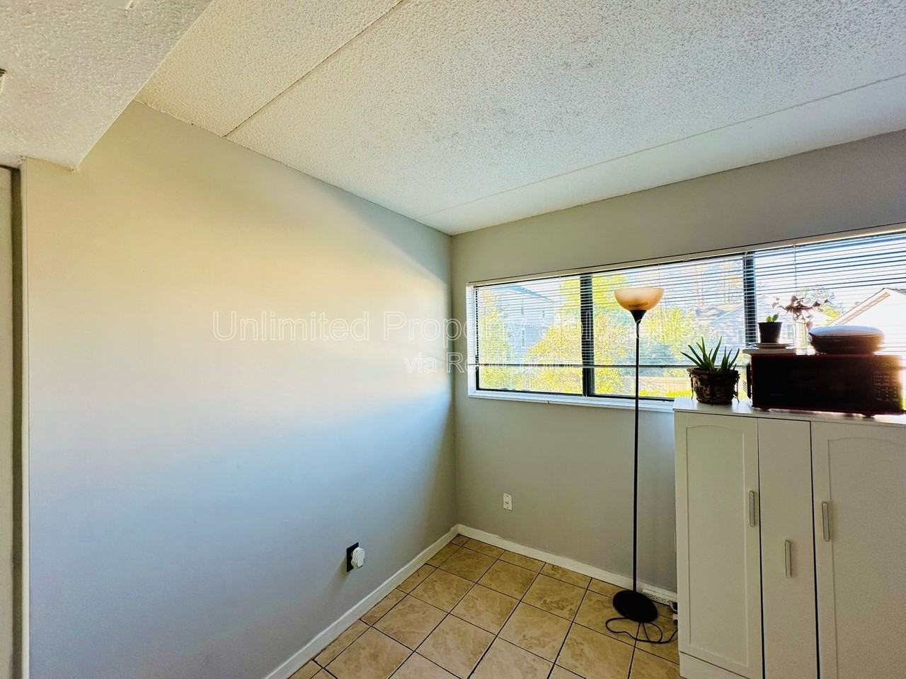 456 Racine Dr - Photo 6 of 12