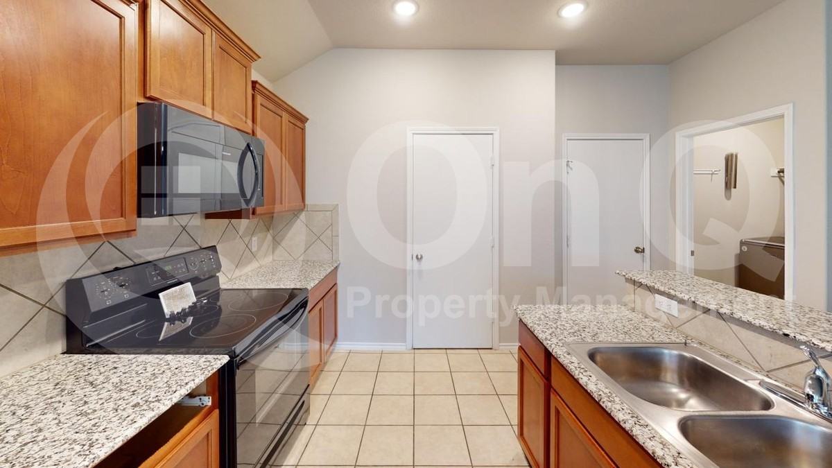 5513 Diaz Ave - Photo 4 of 21