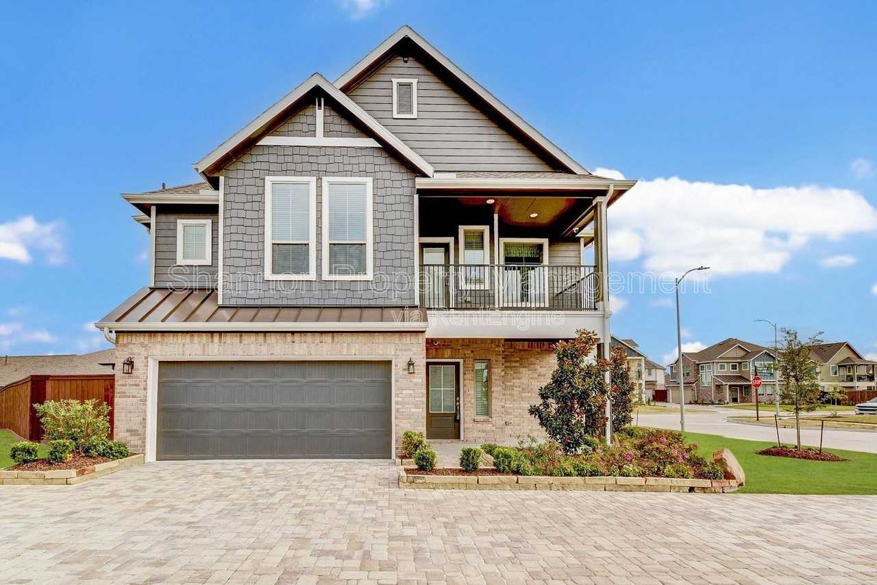 11831 Marbled White Ln - Photo 2 of 28