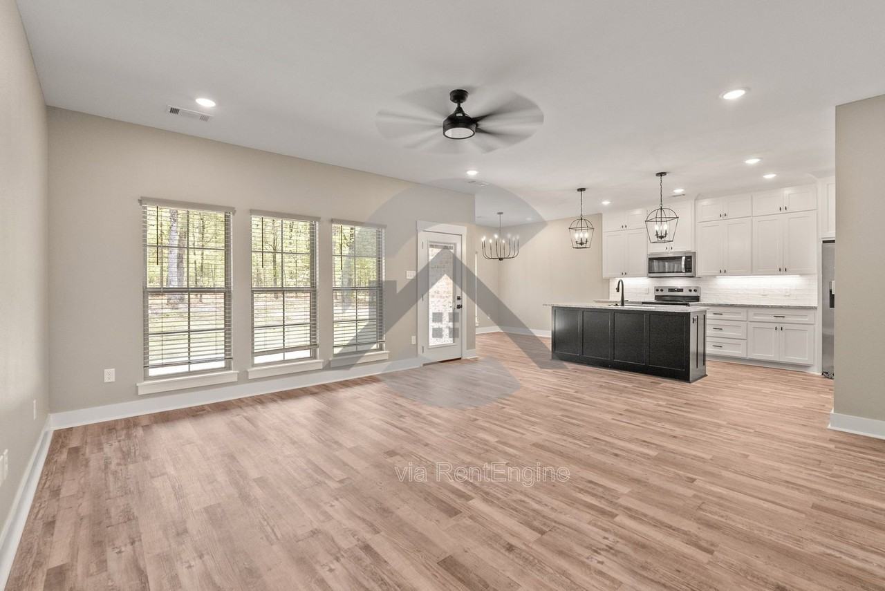 1295 Acuff Ln #1 - Photo 2 of 22