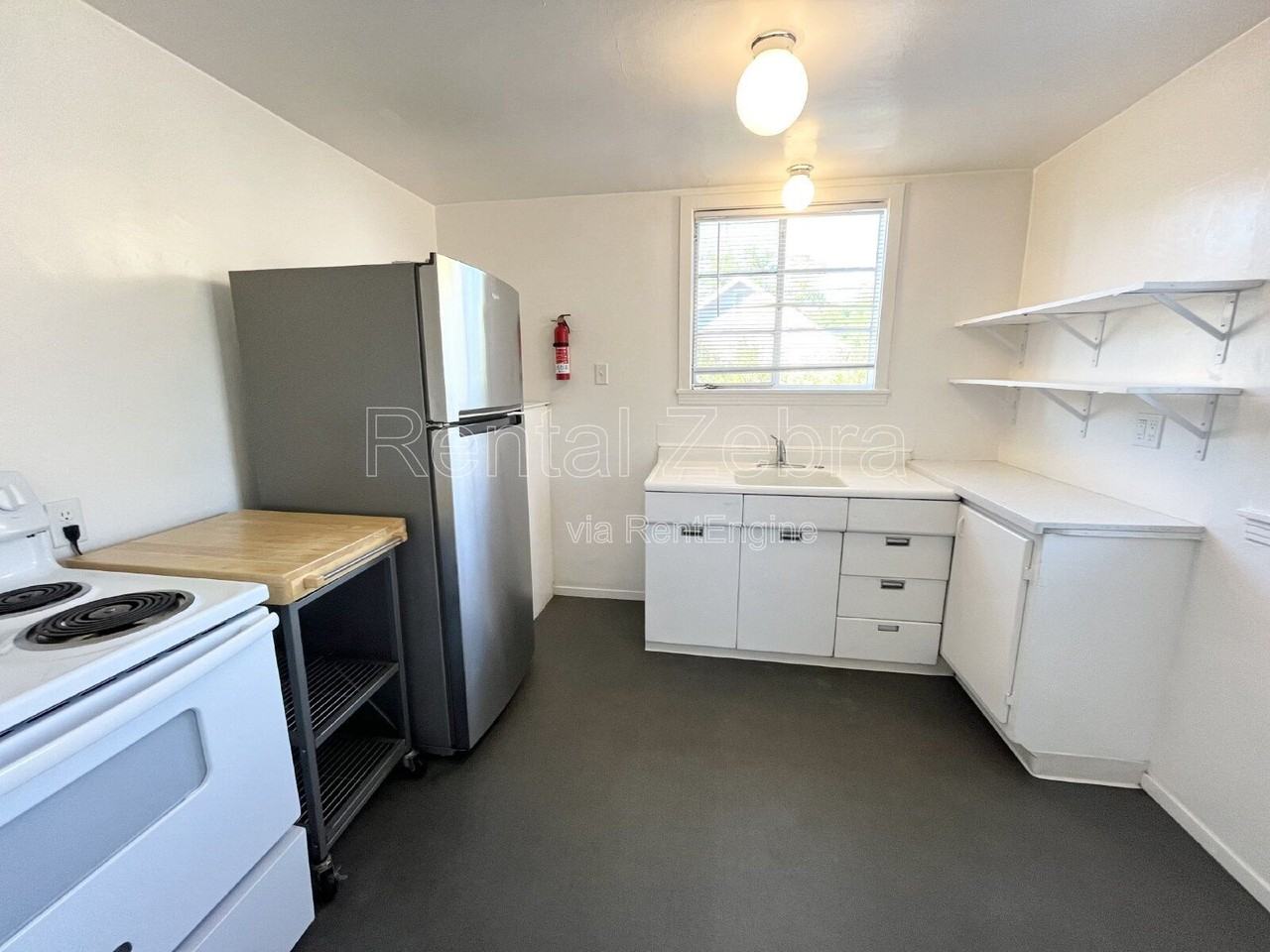 2128 K St - Photo 4 of 24