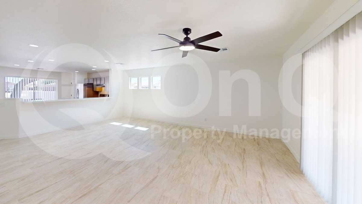 2574 W Southern Star Dr - Photo 7 of 20