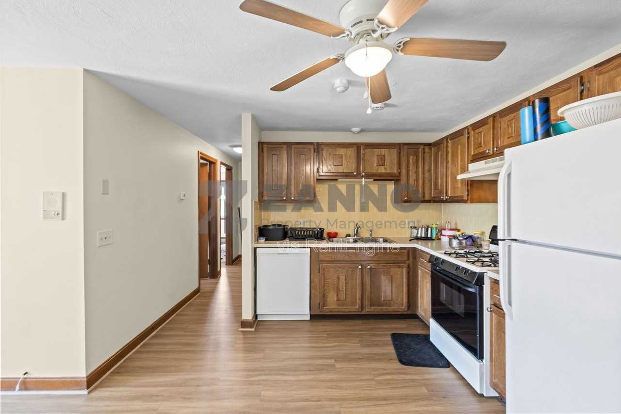 1 Talbot St #10 - Photo 2 of 27