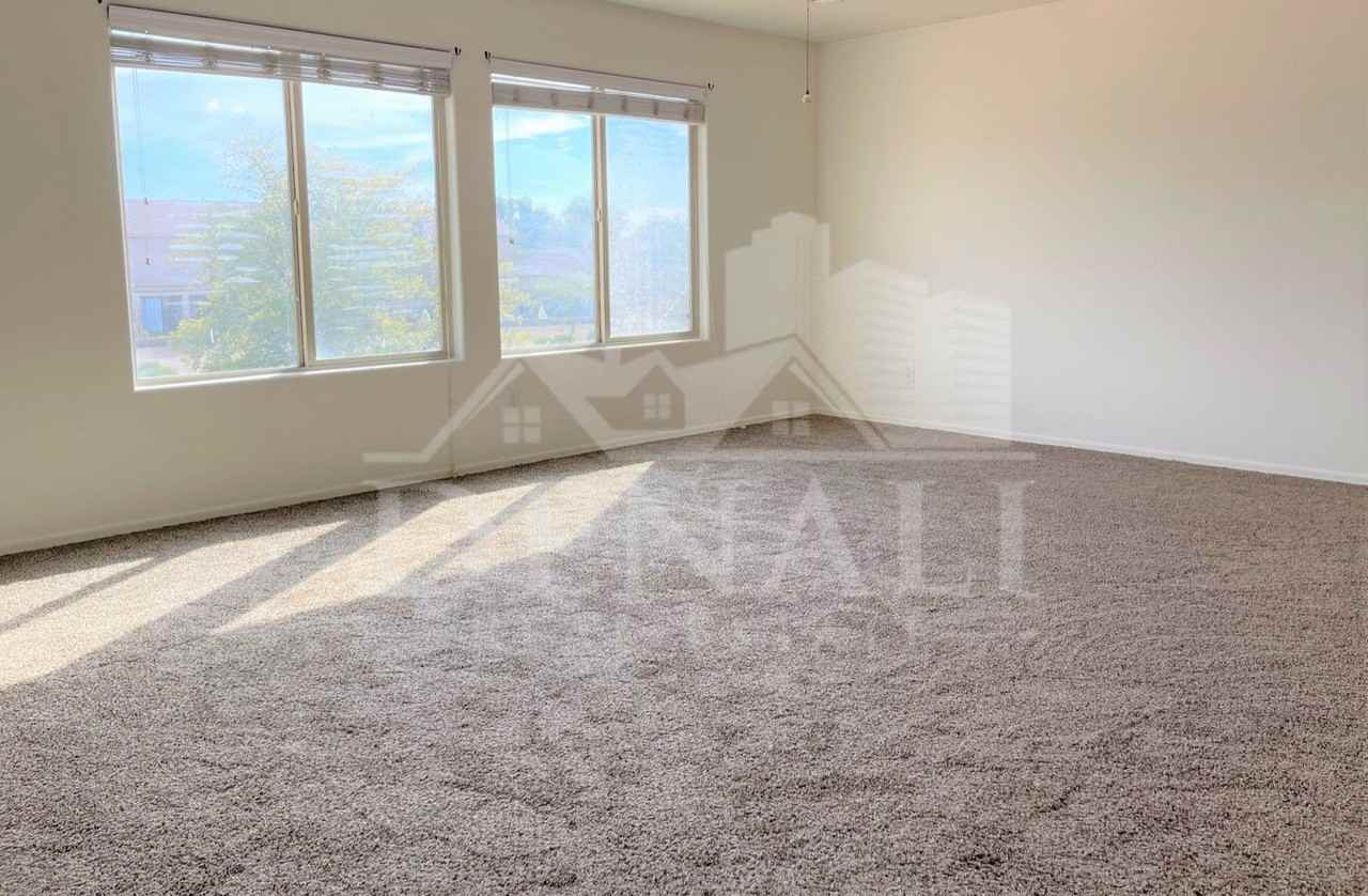 925 E Canyon Rock Rd - Photo 7 of 31
