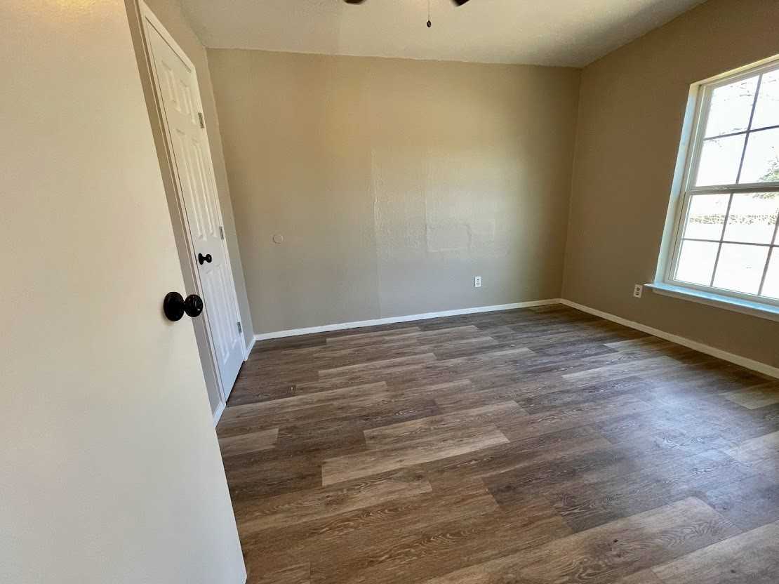 411 North Carroll Boulevardpearl Street #3 - Photo 5 of 10