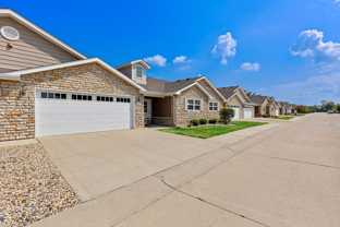 Redwood Westfield Hamilton Way - Photo 1 of 1