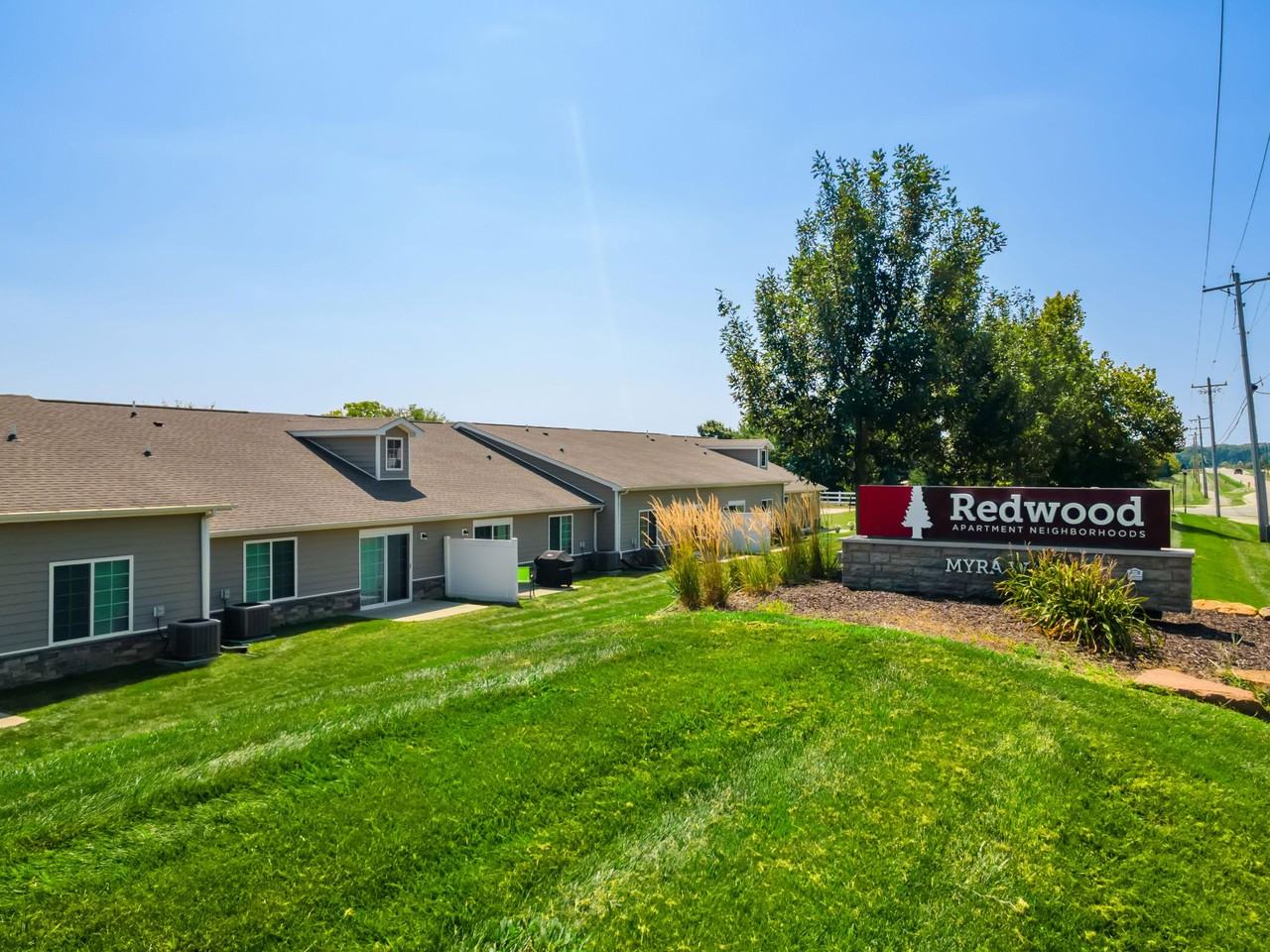 Redwood Westfield Myra Way - Photo 3 of 20