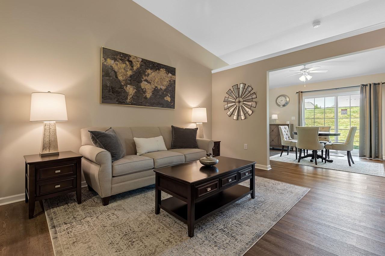 Redwood Westfield Myra Way - Photo 7 of 20