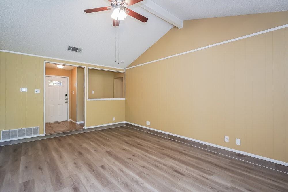 6029 Dustin Dr - Photo 3 of 16