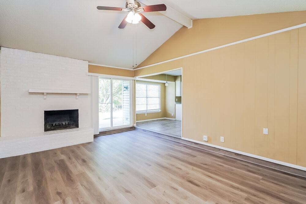 6029 Dustin Dr - Photo 4 of 16